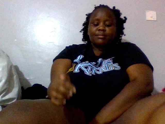 Bursty-Monique webcam