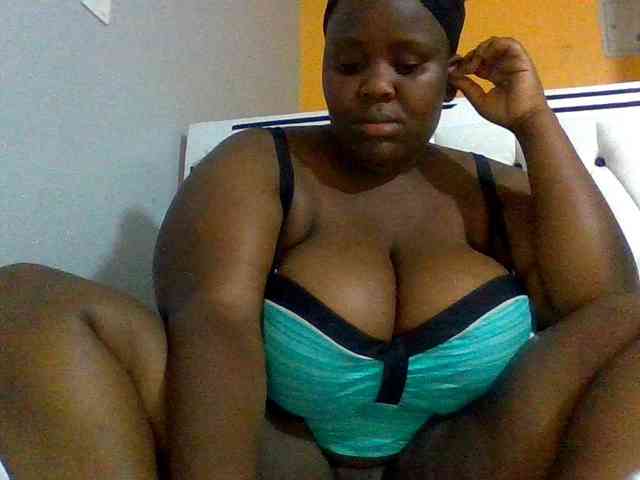 Bursty-Monique webcam