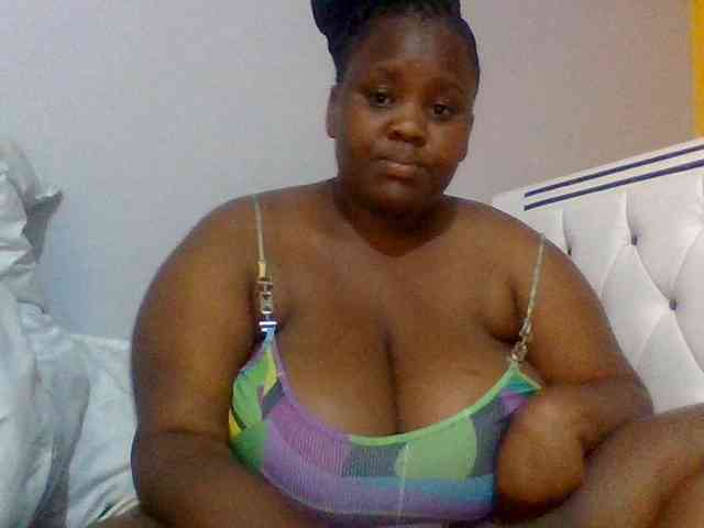 Bursty-Monique webcam
