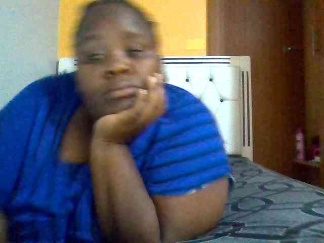 Bursty-Monique webcam