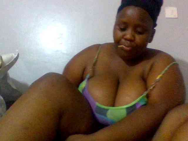 Bursty-Monique webcam