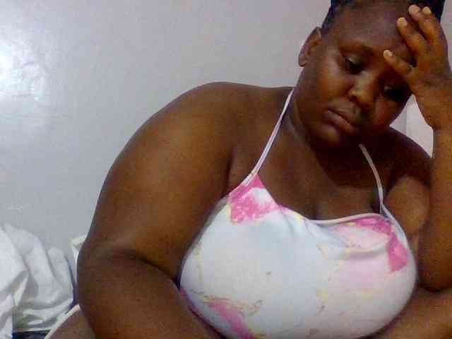 Bursty-Monique webcam