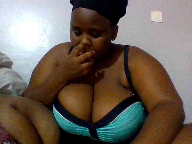 Bursty-Monique webcam