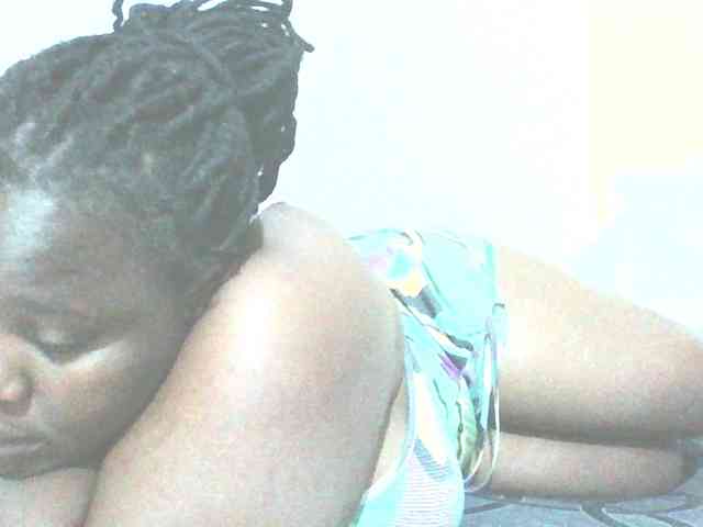 Bursty-Monique webcam
