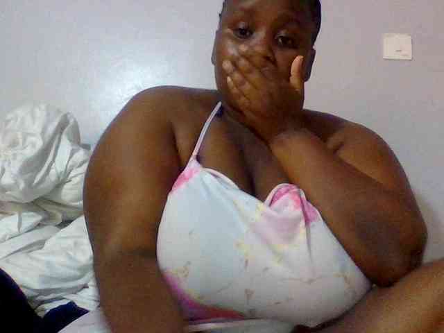 Bursty-Monique webcam