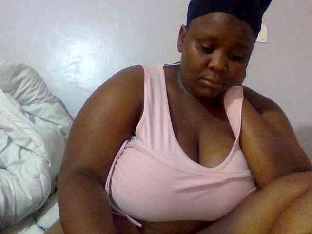 Bursty-Monique webcam