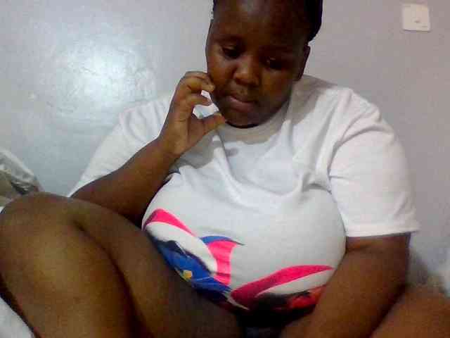 Bursty-Monique webcam