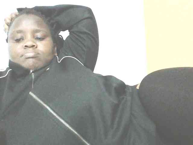 Bursty-Monique webcam