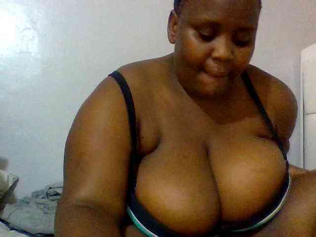Bursty-Monique webcam