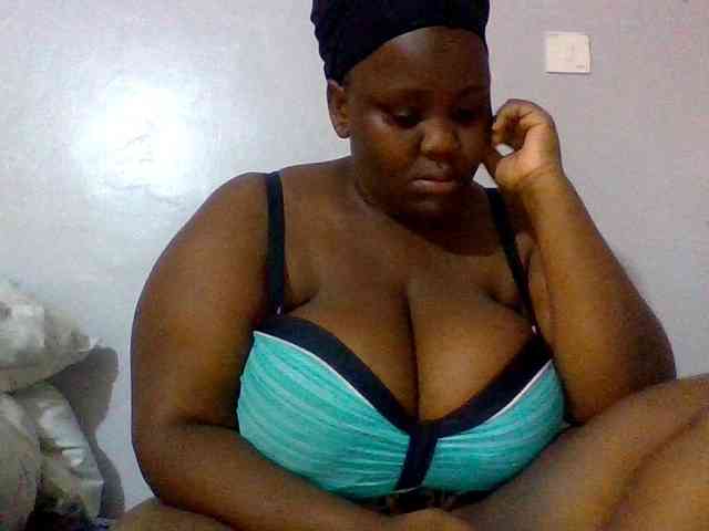 Bursty-Monique webcam