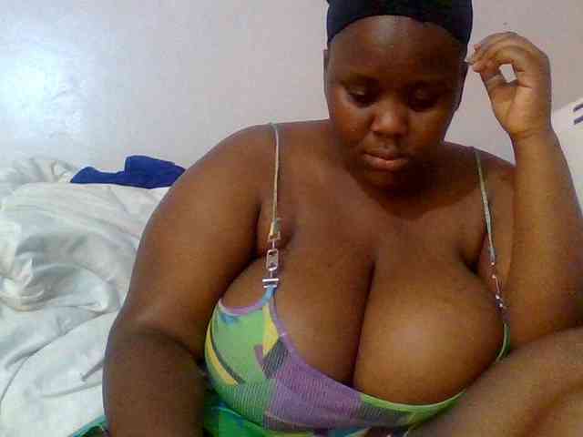 Bursty-Monique webcam