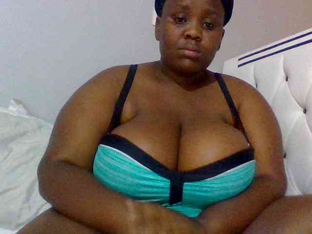 Bursty-Monique webcam