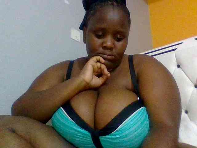 Bursty-Monique webcam
