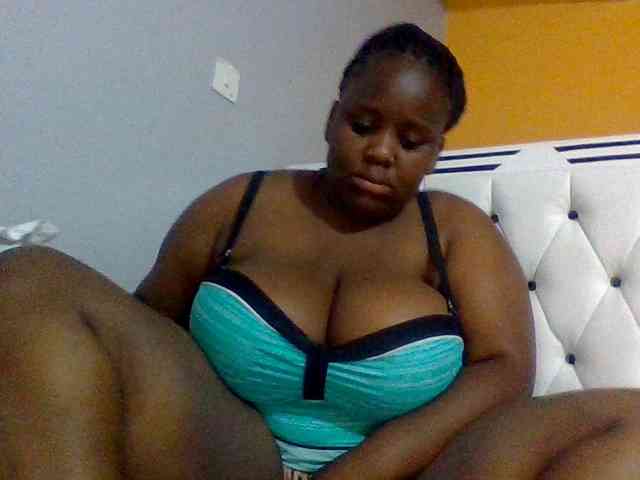 Bursty-Monique webcam