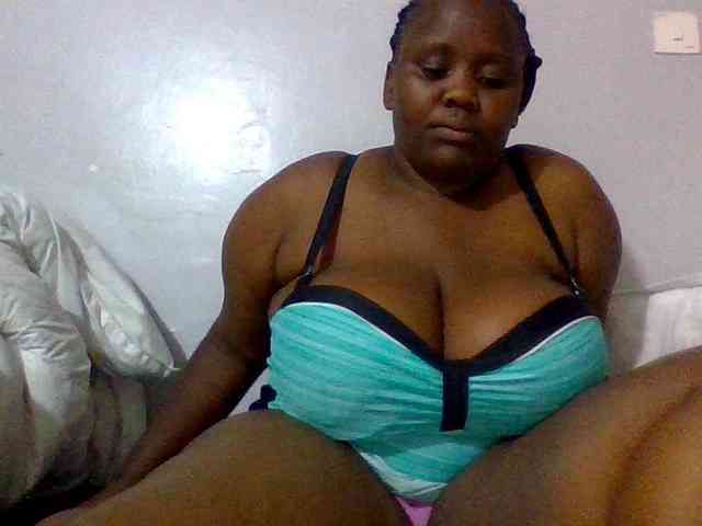 Bursty-Monique webcam