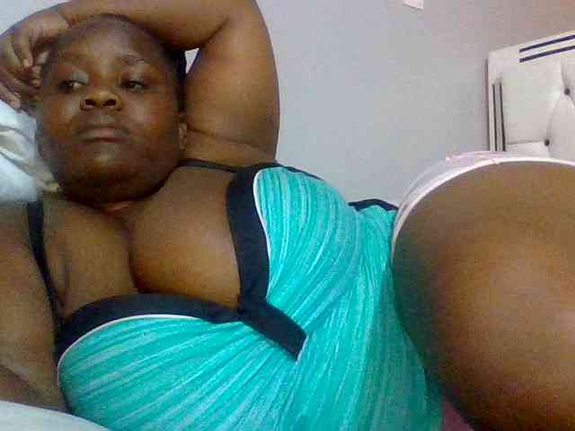 Bursty-Monique webcam