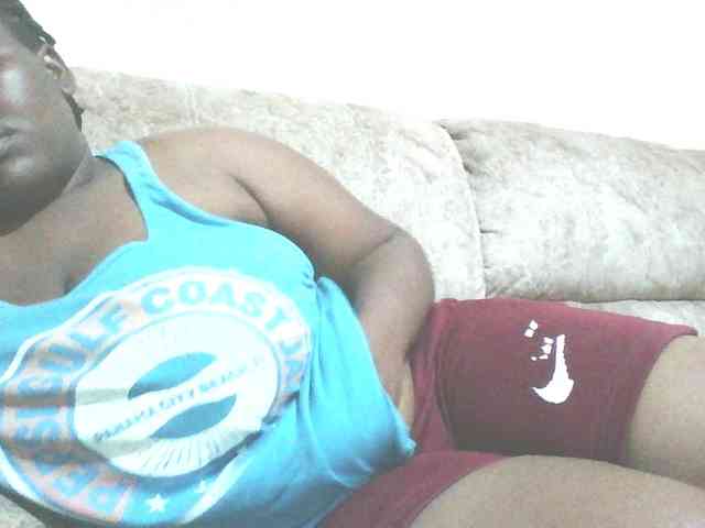 Bursty-Monique webcam