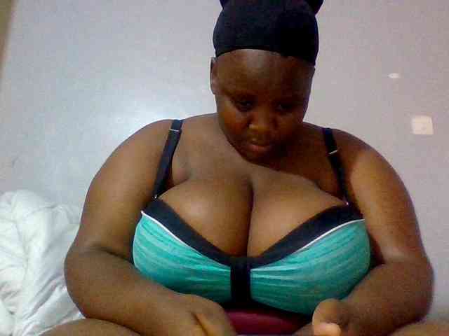 Bursty-Monique webcam