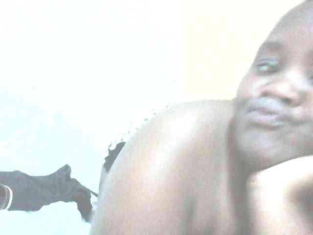 Bursty-Monique webcam