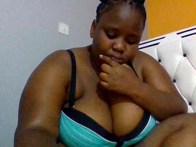 Bursty-Monique webcam