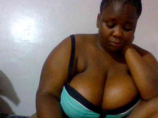 Bursty-Monique webcam
