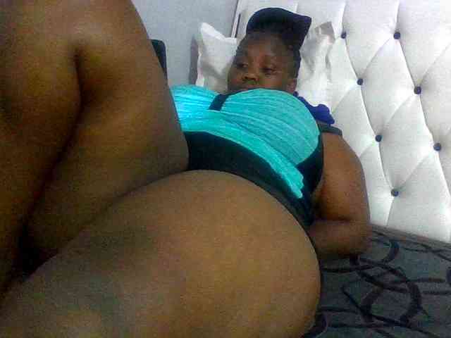 Bursty-Monique webcam