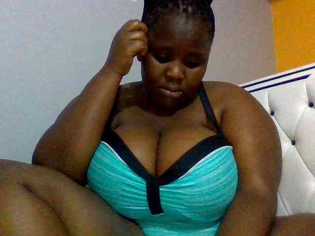 Bursty-Monique webcam