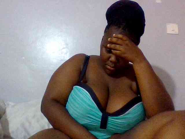 Bursty-Monique webcam