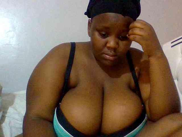 Bursty-Monique webcam