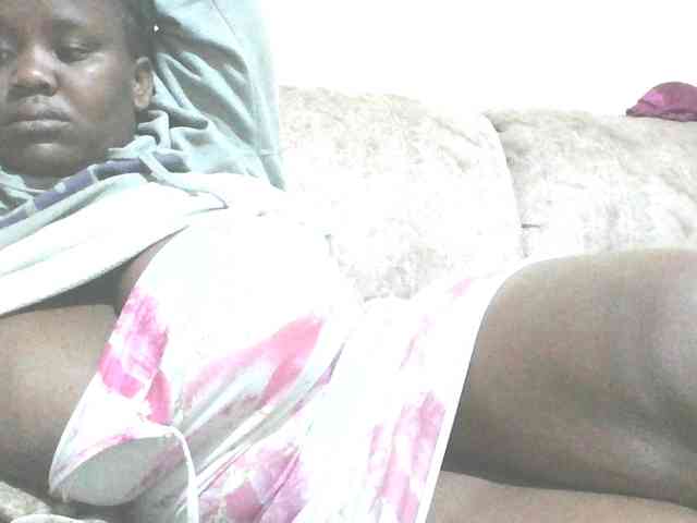Bursty-Monique webcam