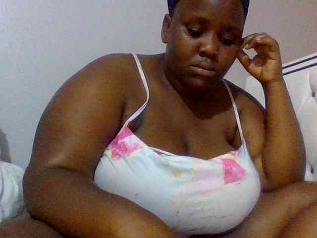 Bursty-Monique webcam