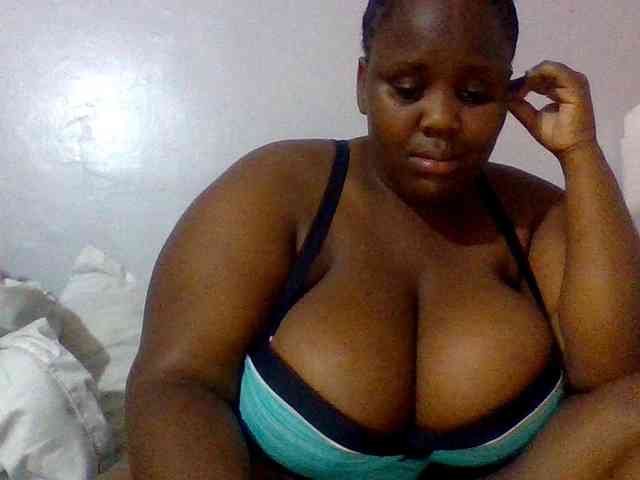 Bursty-Monique webcam