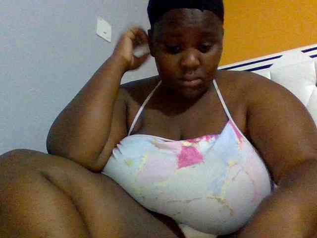 Bursty-Monique webcam