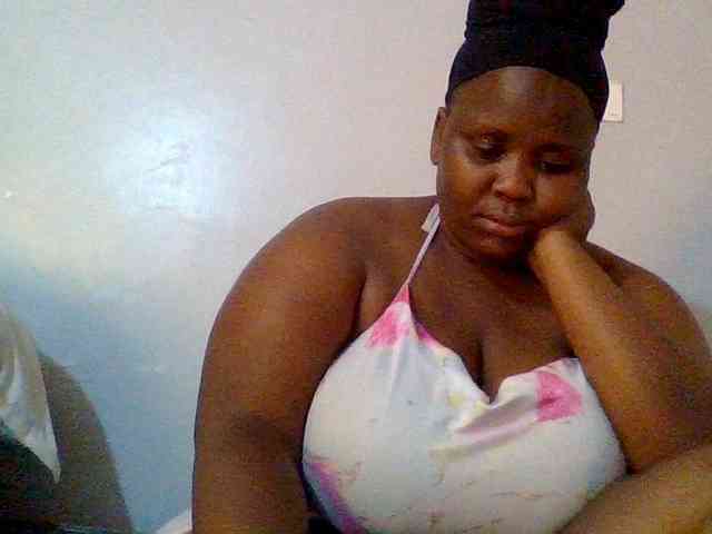 Bursty-Monique webcam