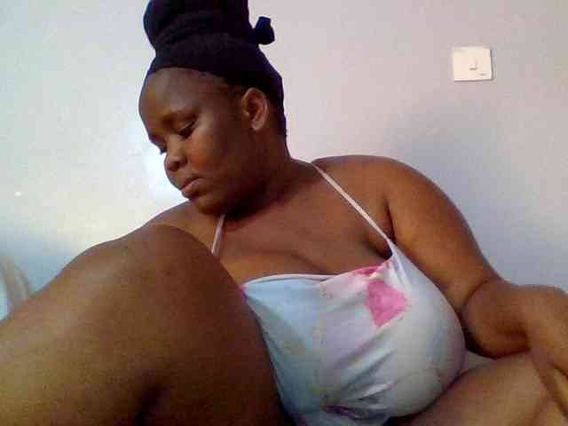 Bursty-Monique webcam