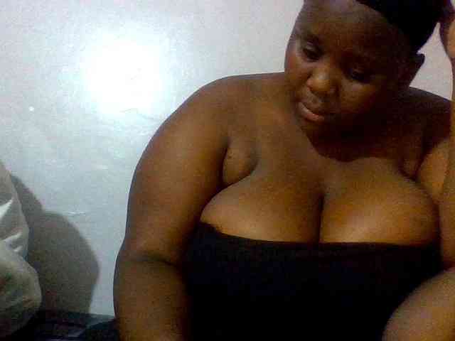 Bursty-Monique webcam