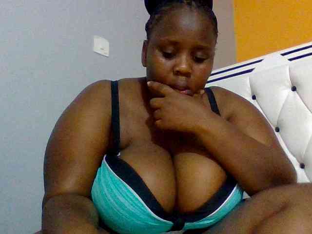 Bursty-Monique webcam