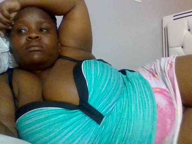 Bursty-Monique webcam