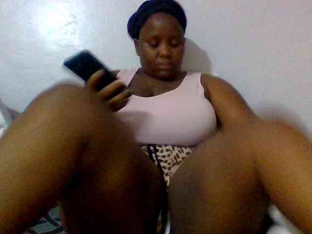 Bursty-Monique webcam