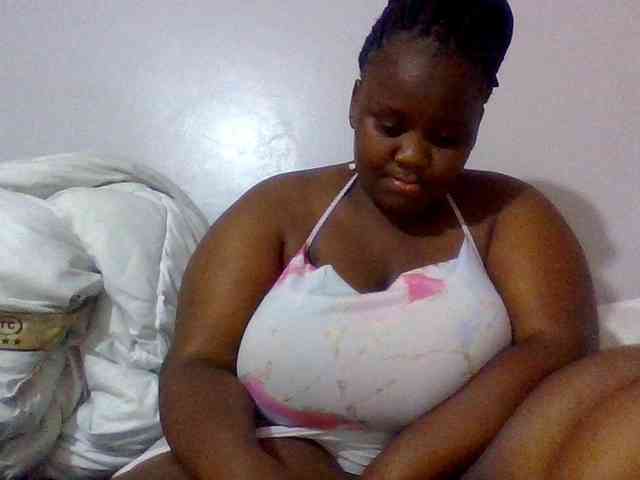 Bursty-Monique webcam