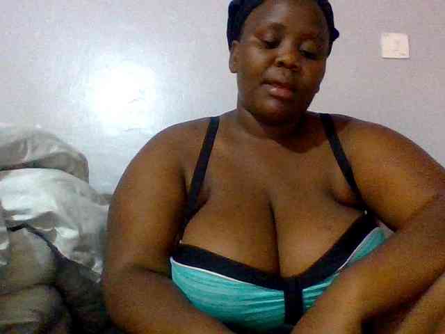 Bursty-Monique webcam