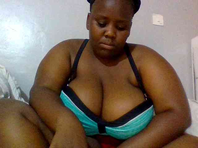 Bursty-Monique webcam