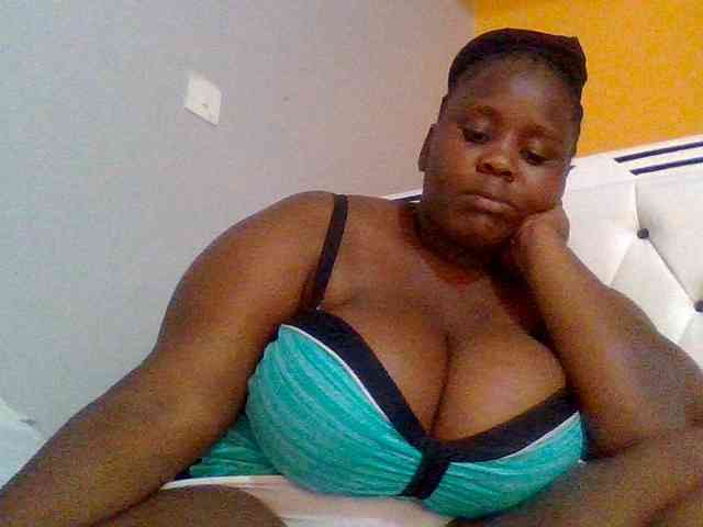 Bursty-Monique webcam