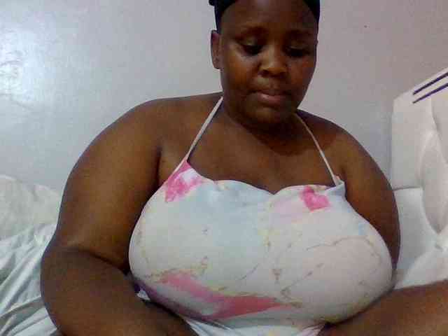 Bursty-Monique webcam