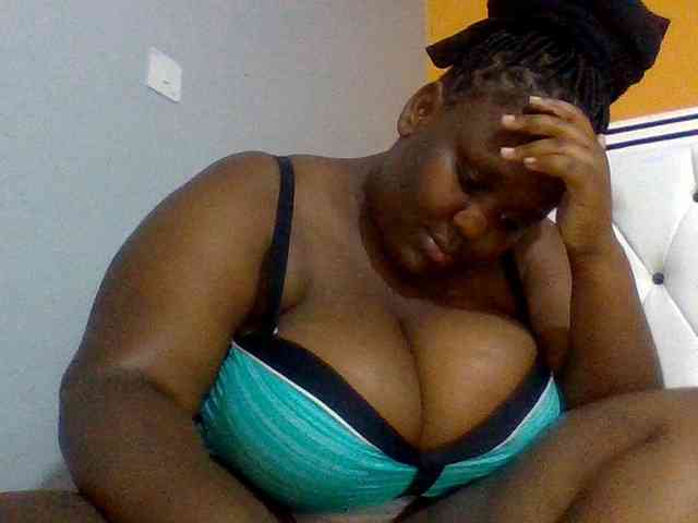 Bursty-Monique webcam