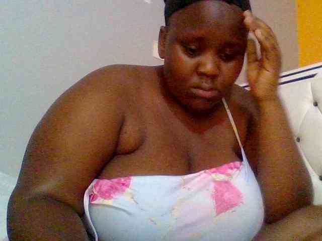 Bursty-Monique webcam