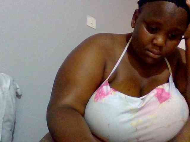 Bursty-Monique webcam