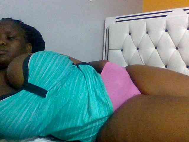 Bursty-Monique webcam