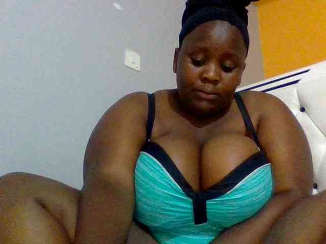 Bursty-Monique webcam