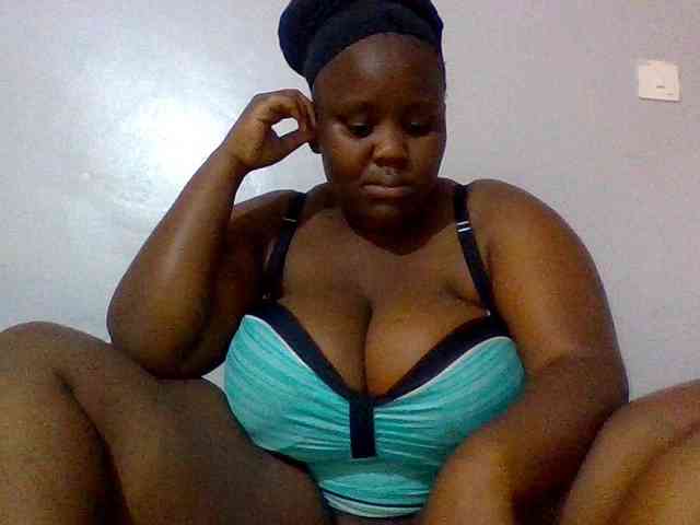 Bursty-Monique webcam